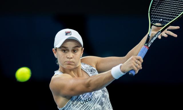 开云APP-巴蒂手感火热无人可挡？澳网半决赛或迎最大挑战